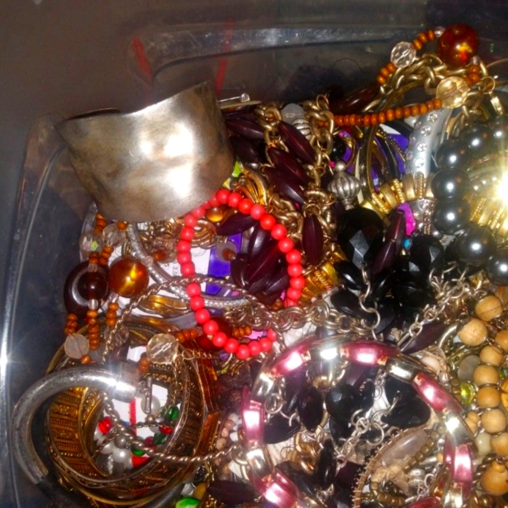 10 lbs of vintage all wearable beautiful jewelry